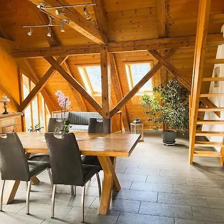 Haus Itten Gemuetlich Und Rustikal Hondrich