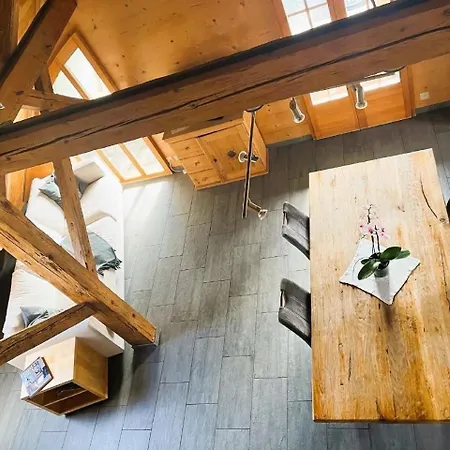 Apartment Haus Itten Gemuetlich Und Rustikal Hondrich